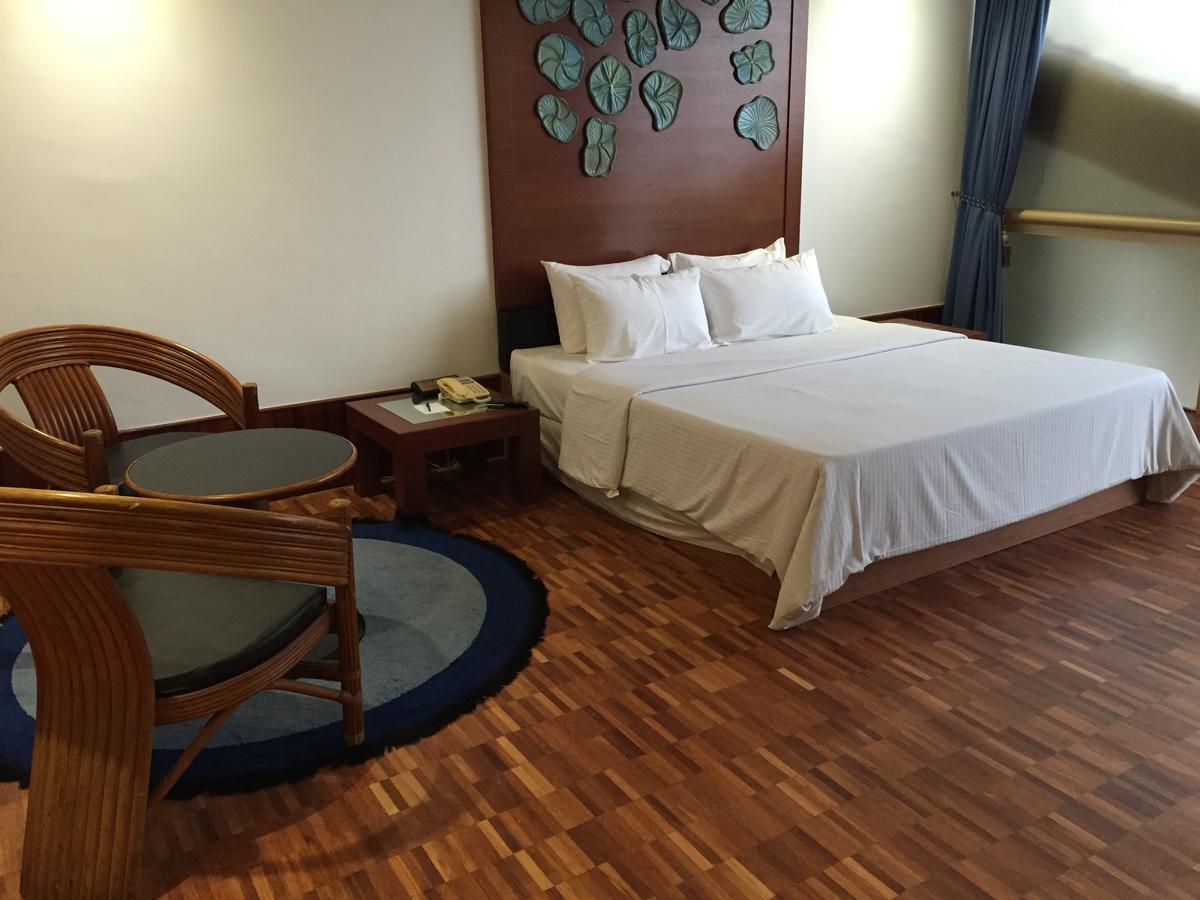 Austin Heights Golf & Hotel Resort Johor Bahru Ngoại thất bức ảnh